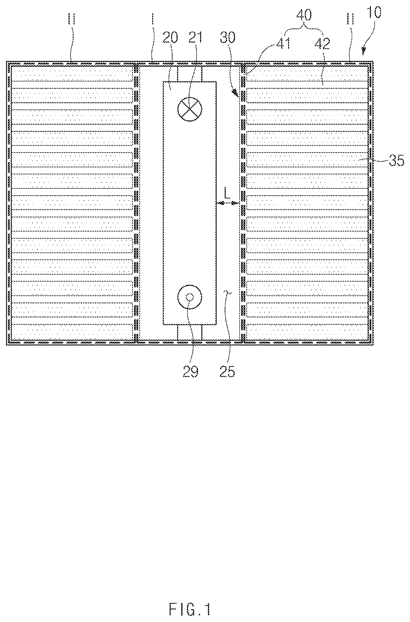 Patent US11777112 Figure 1 – Heat exchange apparatus for cooling water of fuel cell and fuel cell system including the same