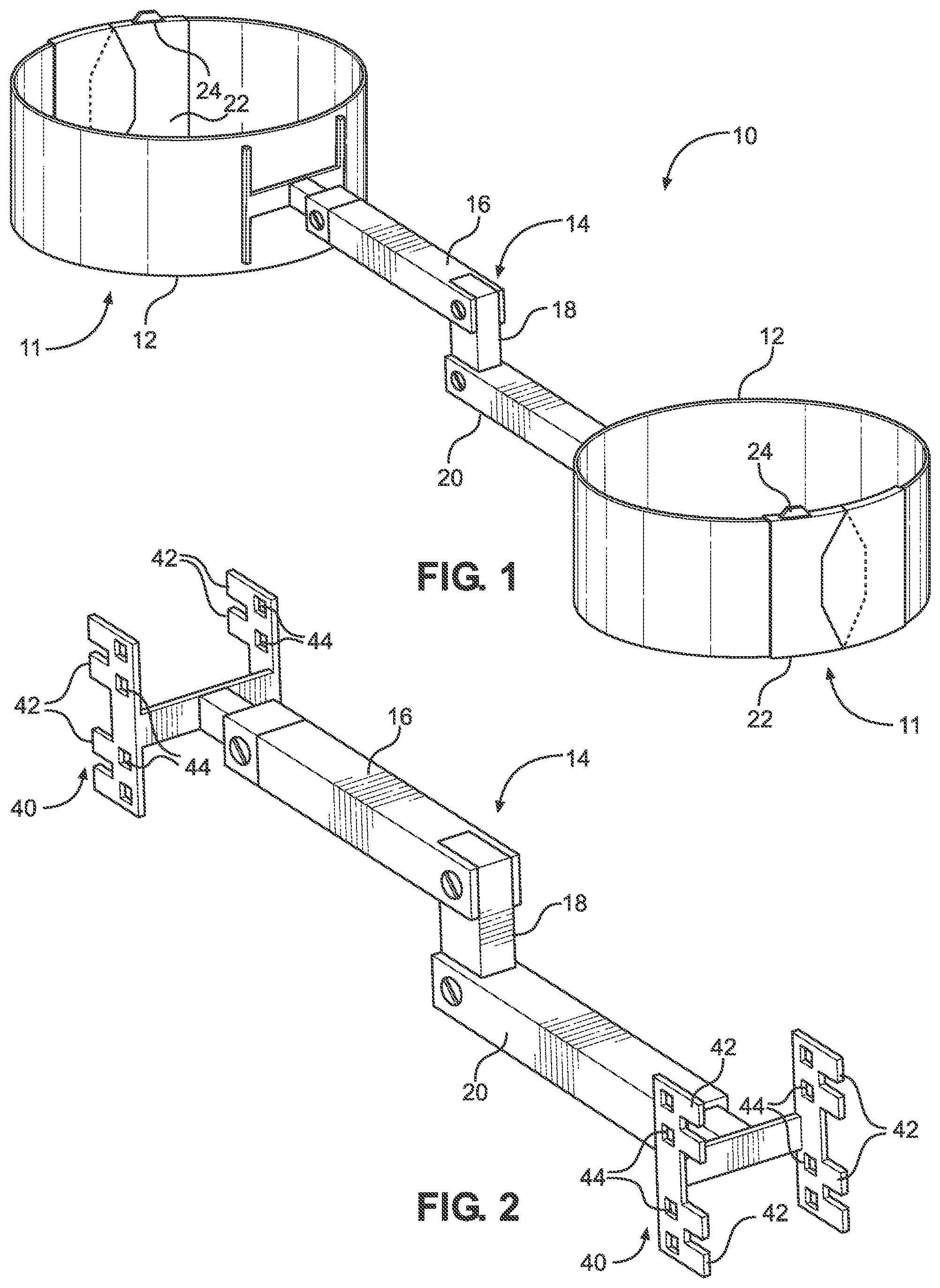 Patent US11814124 Figure 1 – Securement apparatus for connecting riders together on a vehicle