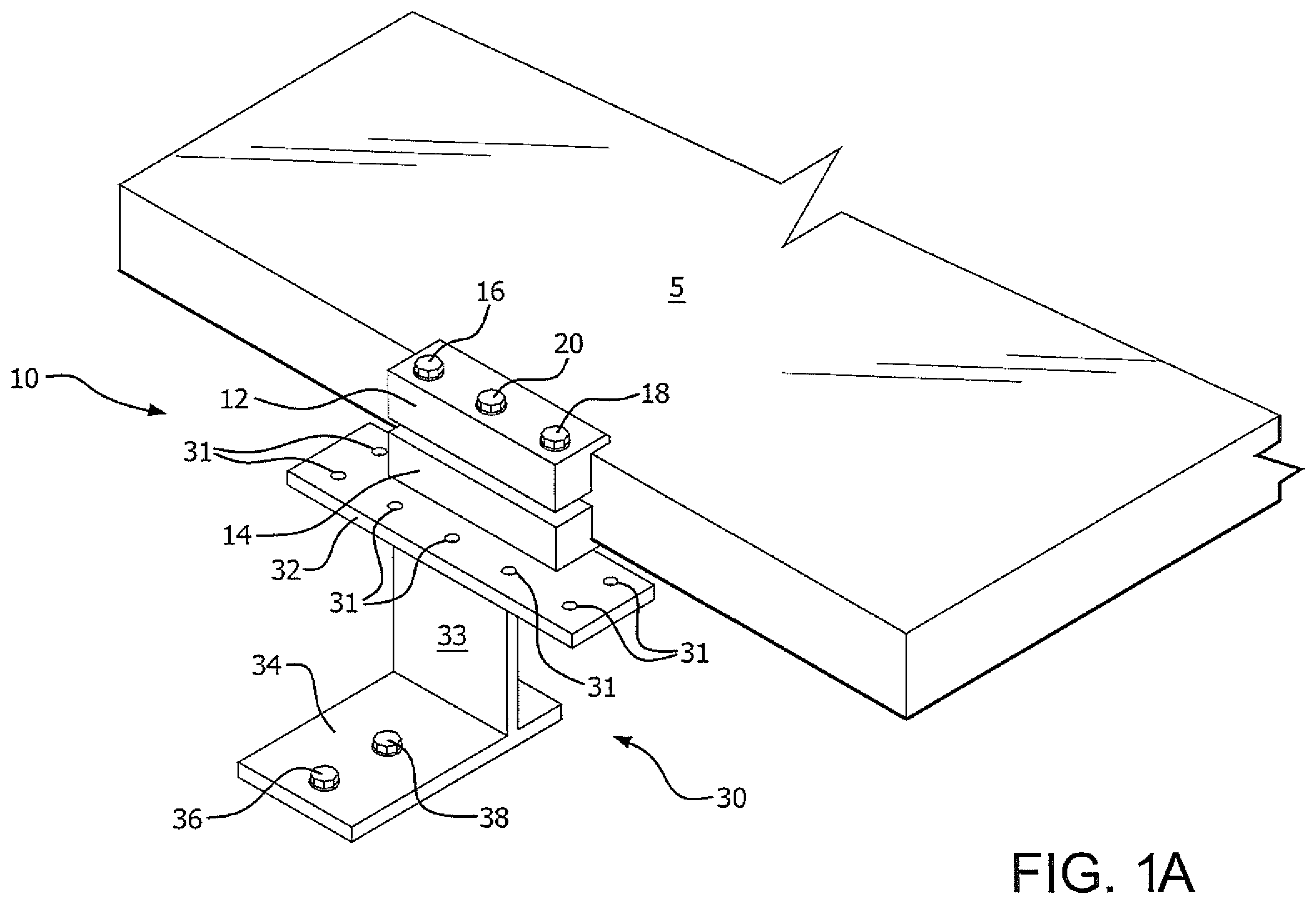 Patent US11841038 Figure 1 – Panel clamping and mounting mechanism