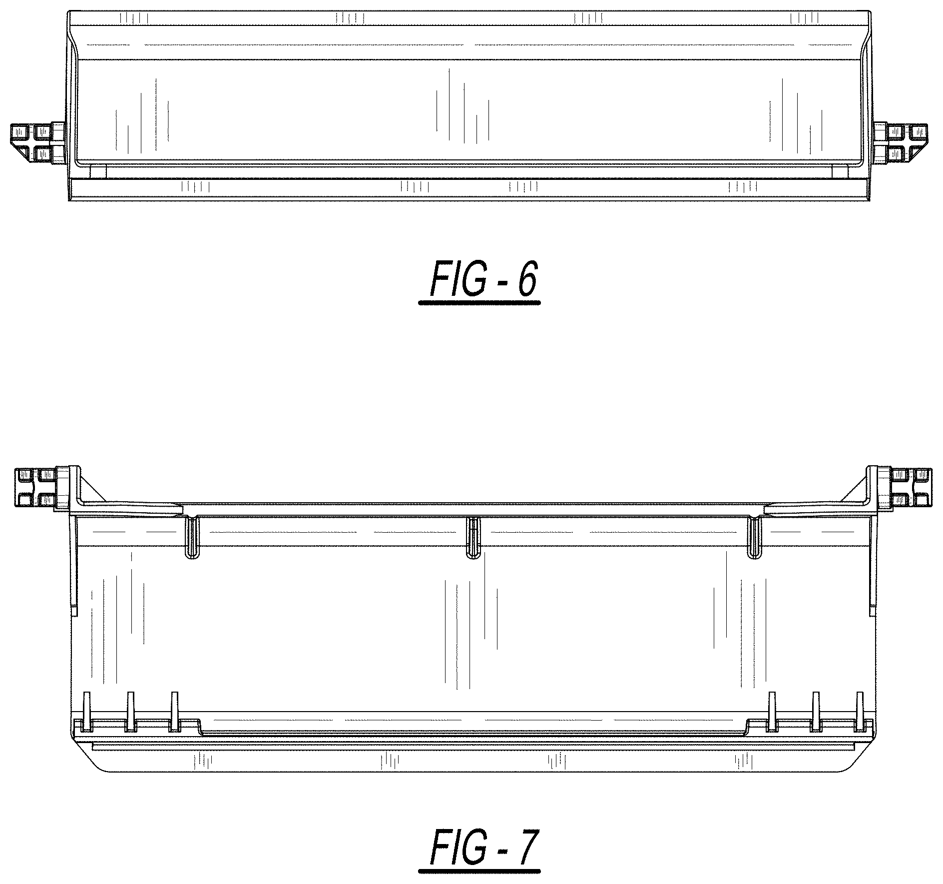 Patent USD0999526 Figure 3 – End latch for weatherproof storage tote