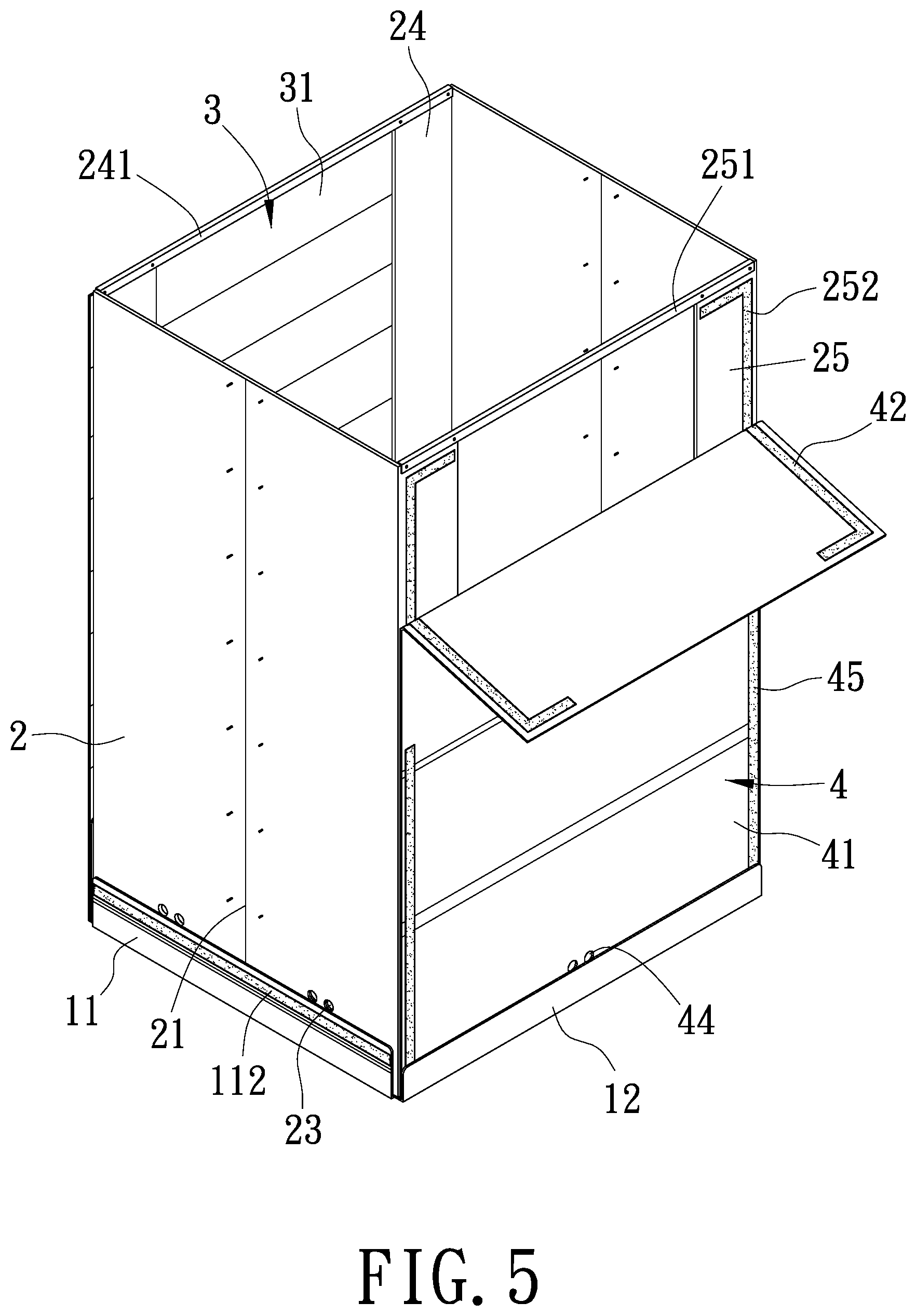 Patent US12103732 Figure 5 – Folding box