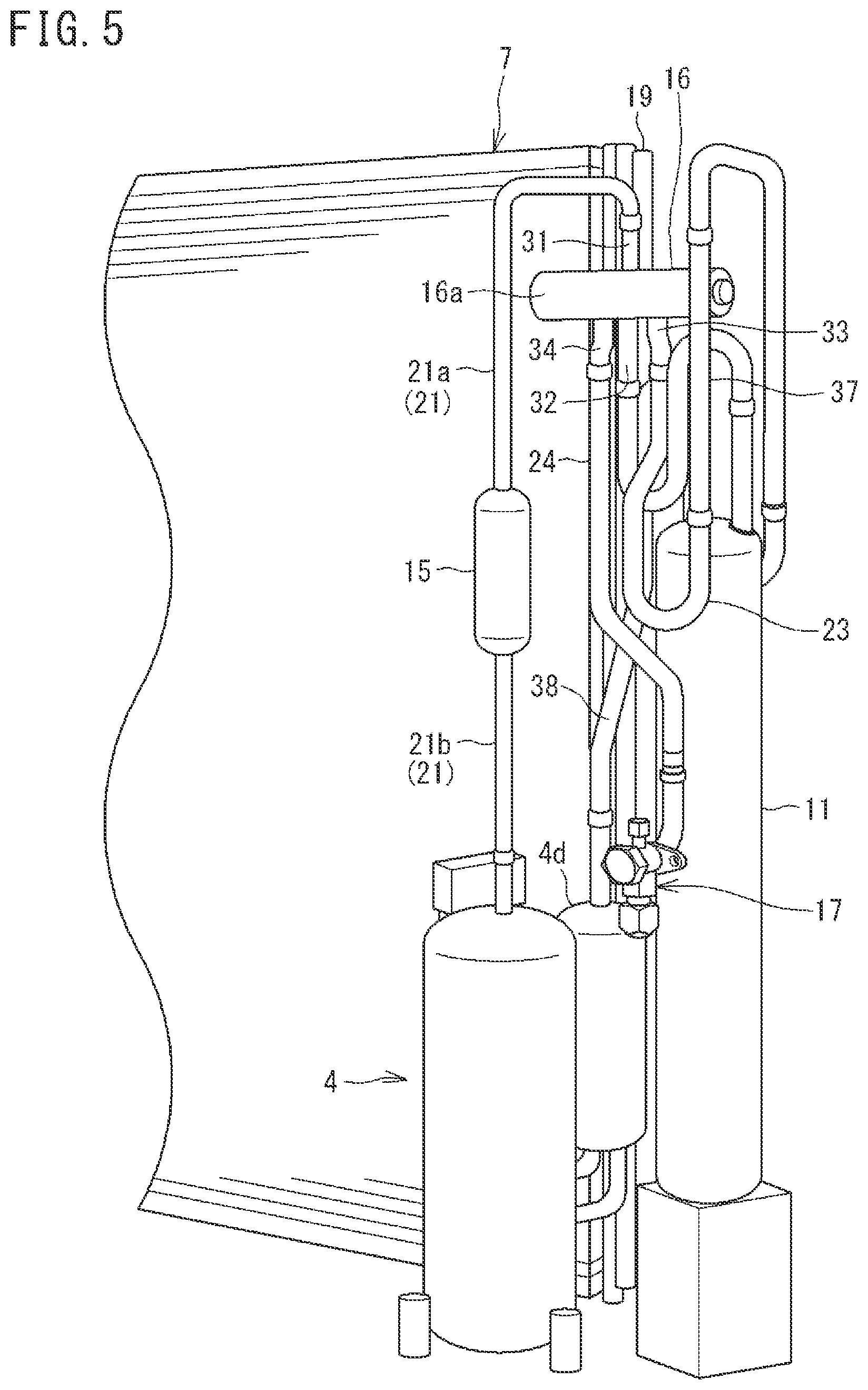 Patent US12104832 Figure 5 – Refrigeration apparatus with stainless steel four-way switching valve and stainless steel pipes connected thereto