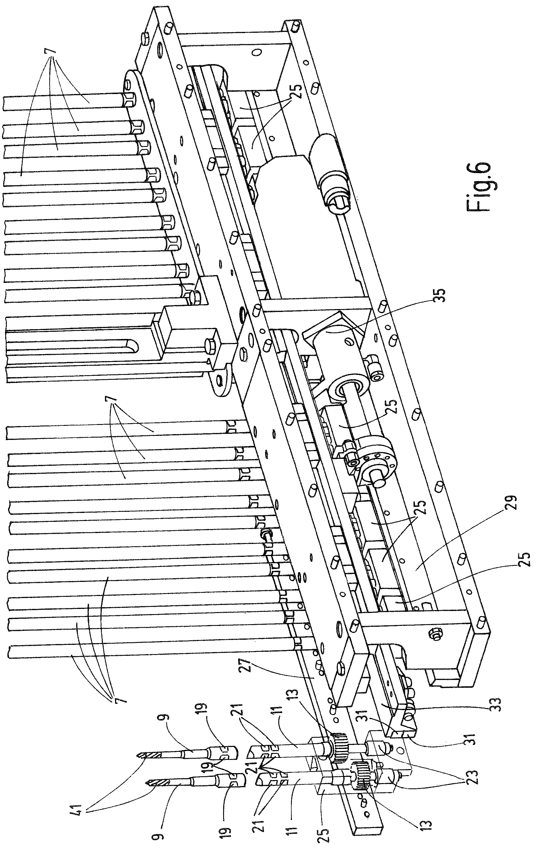 Patent US12128600 Figure 4 – Device for removing plastic products