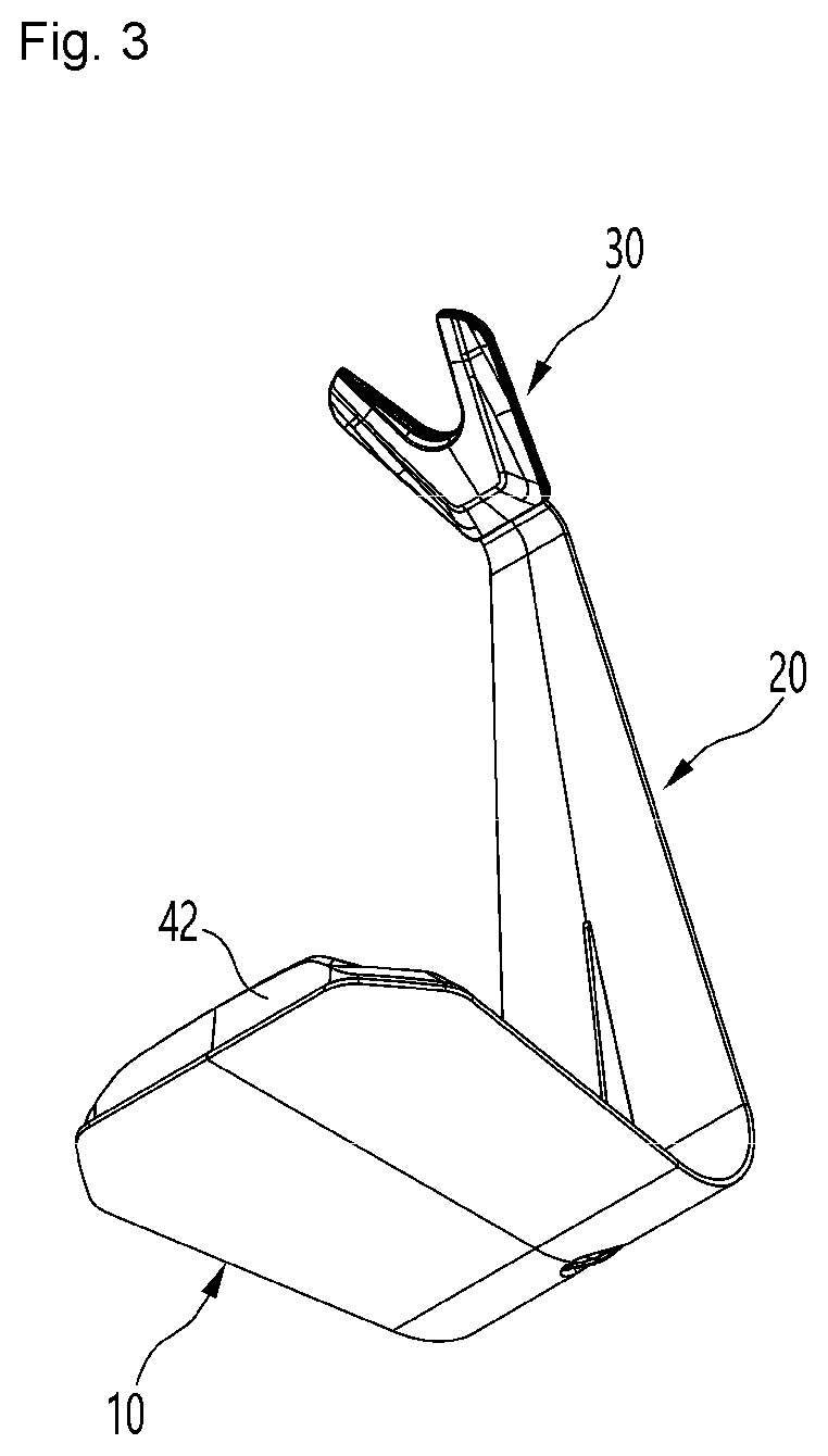 Patent US12157042 Figure 2 – Putter stand