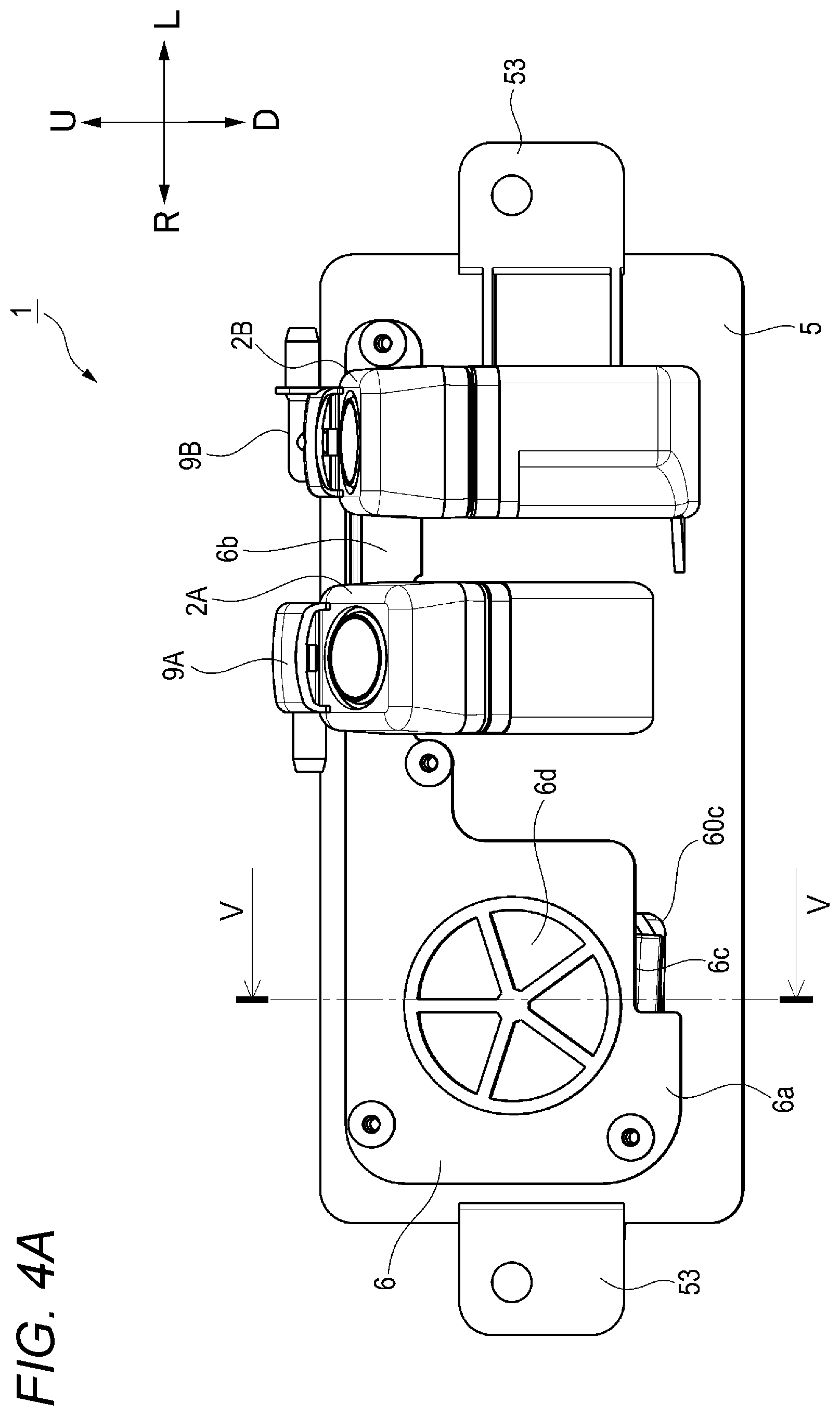 Patent US12157440 Figure 4 – Cleaner for vehicles, bracket for cleaners for vehicles, and cleaner unit for vehicles