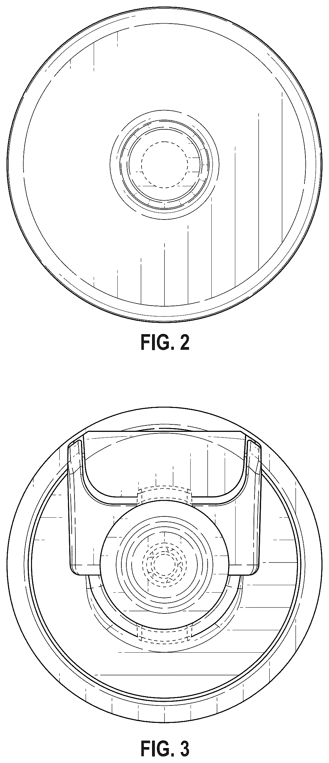 Patent USD1043975 Figure 2 – Fluid transfer adapter
