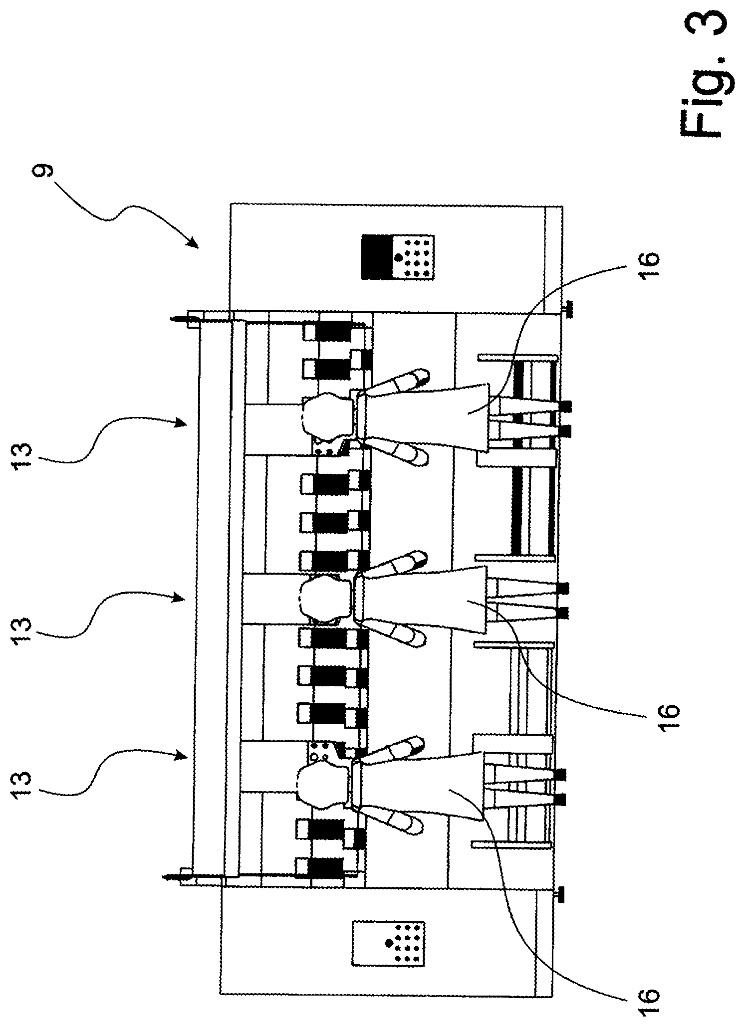 Patent US12304740 Figure 3 – Method and apparatuses for feeding items of laundry to a laundry machine, such as in particular a mangle