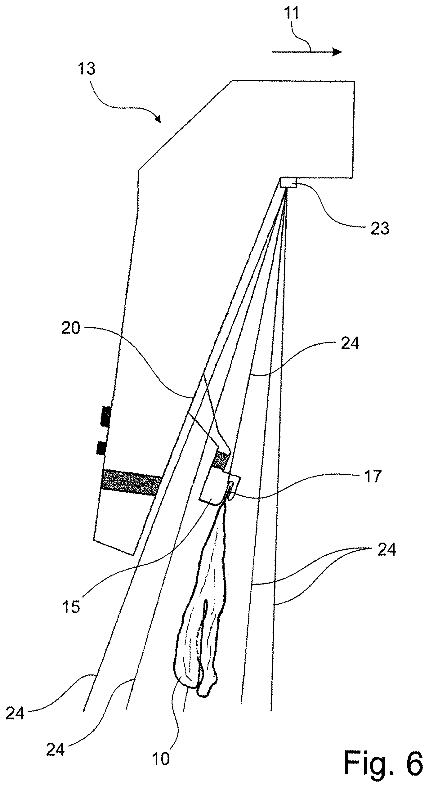 Patent US12304740 Figure 5 – Method and apparatuses for feeding items of laundry to a laundry machine, such as in particular a mangle