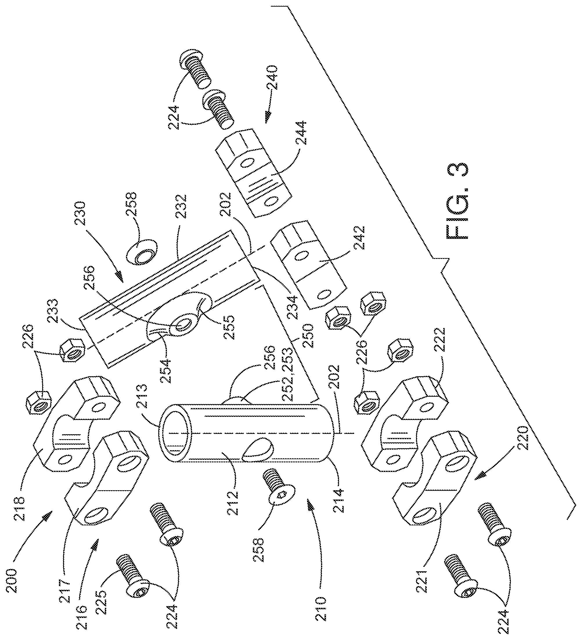 Patent US12317779 Figure 3 – Swivel coupling device for rakes and other yard tools