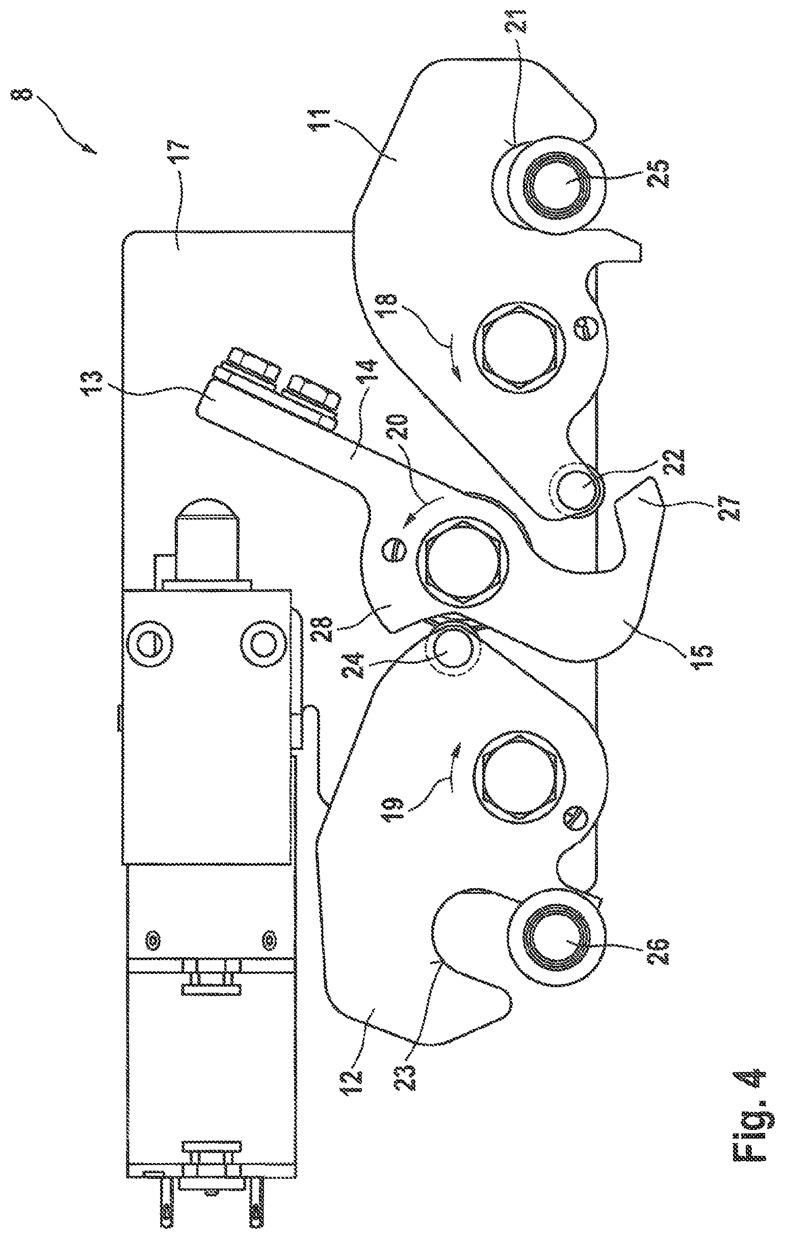 Patent US12320170 Figure 4 – Double-leaf vehicle door device with pre-locking function for the leading door leaf