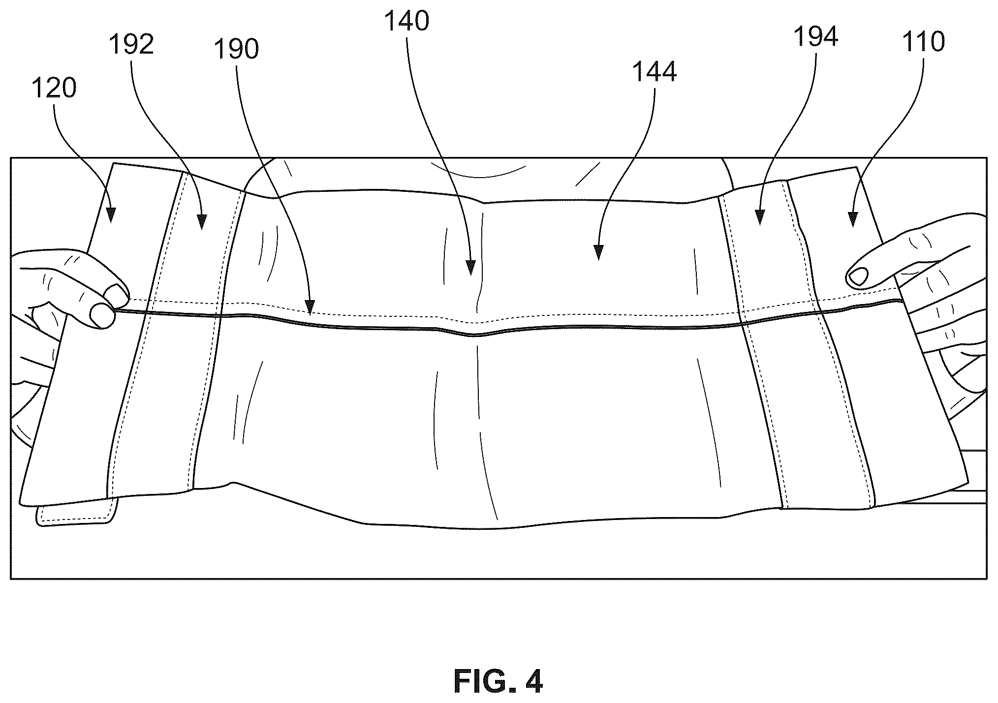 Patent US12324942 Figure 4 – Exercise bag system with multi-locking closure system