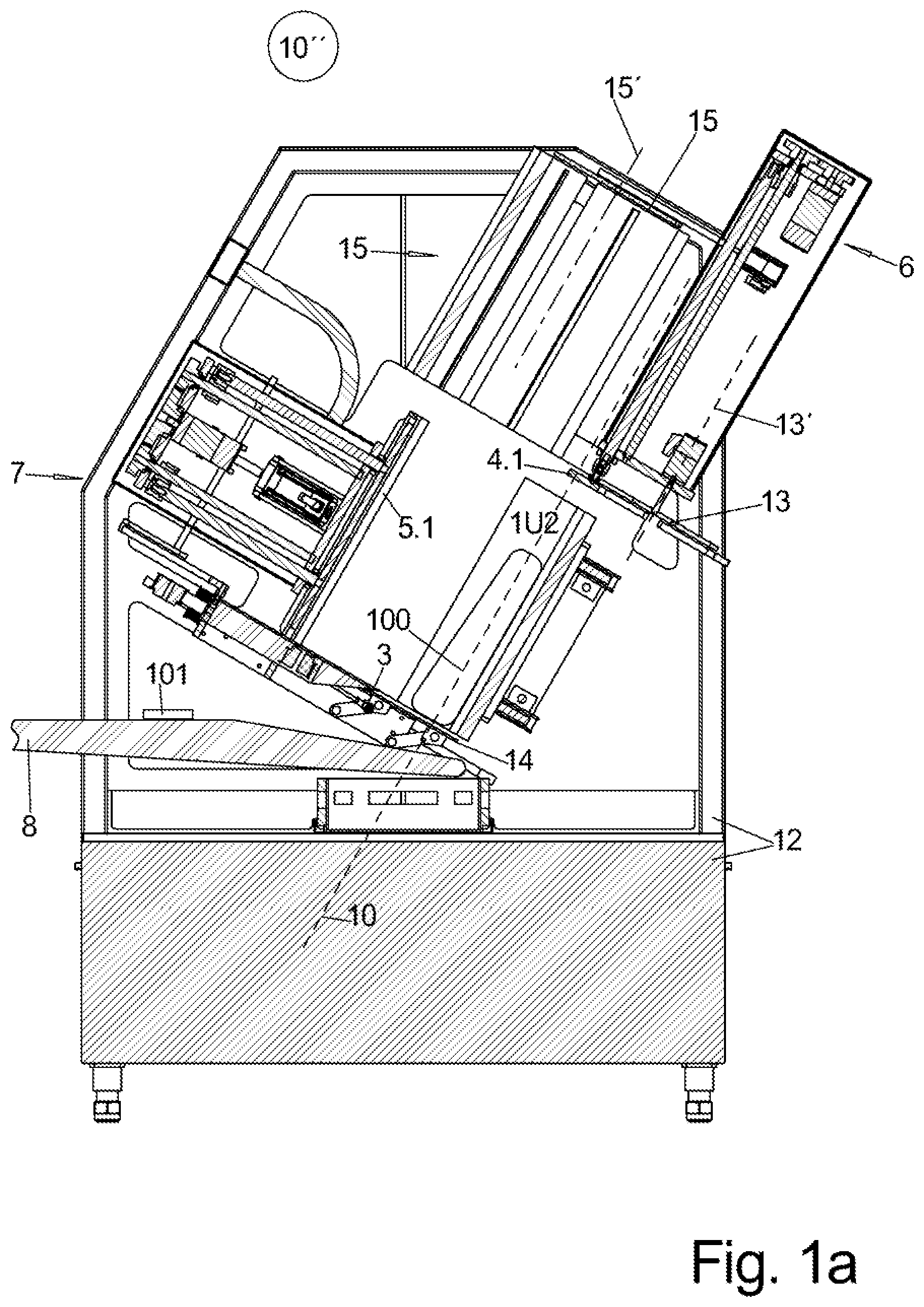 Patent US12350854 Figure 1 – Slicing machine with cross transfer device for loading outside the machine and loading method for a slicing machine