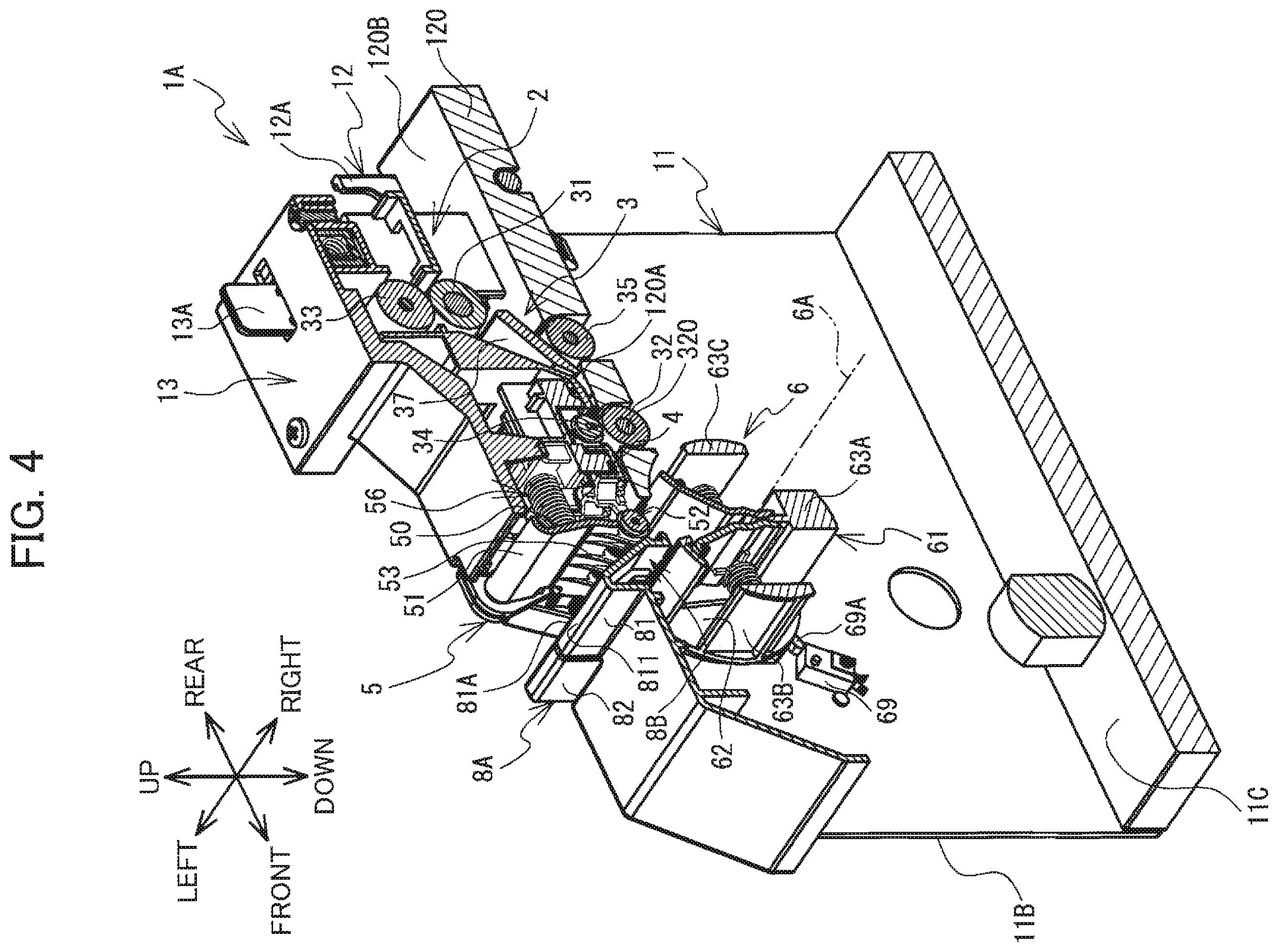 Patent US12351355 Figure 4 – Label wrapping device including first and second members arranged to partially overlap each other in width direction of label to correct curling tendency of label