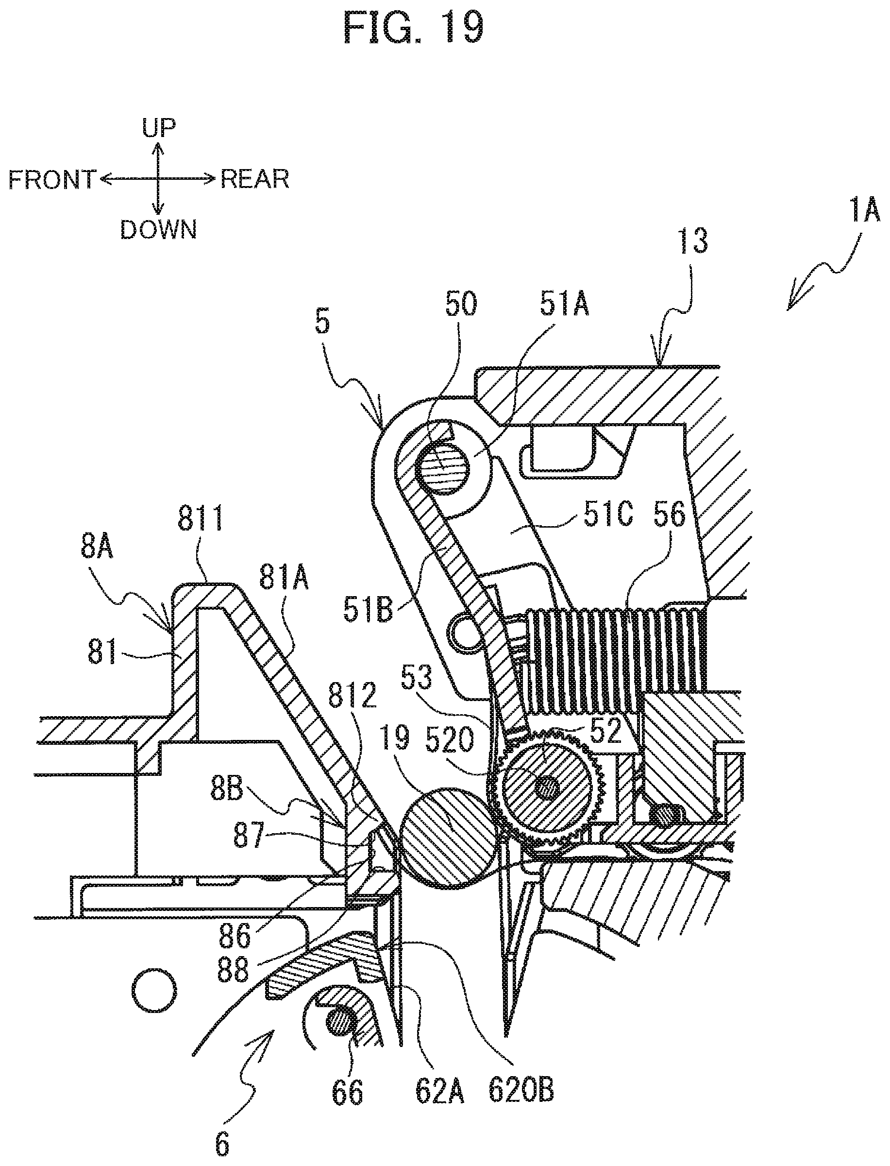 Patent US12351355 Figure 19 – Label wrapping device including first and second members arranged to partially overlap each other in width direction of label to correct curling tendency of label
