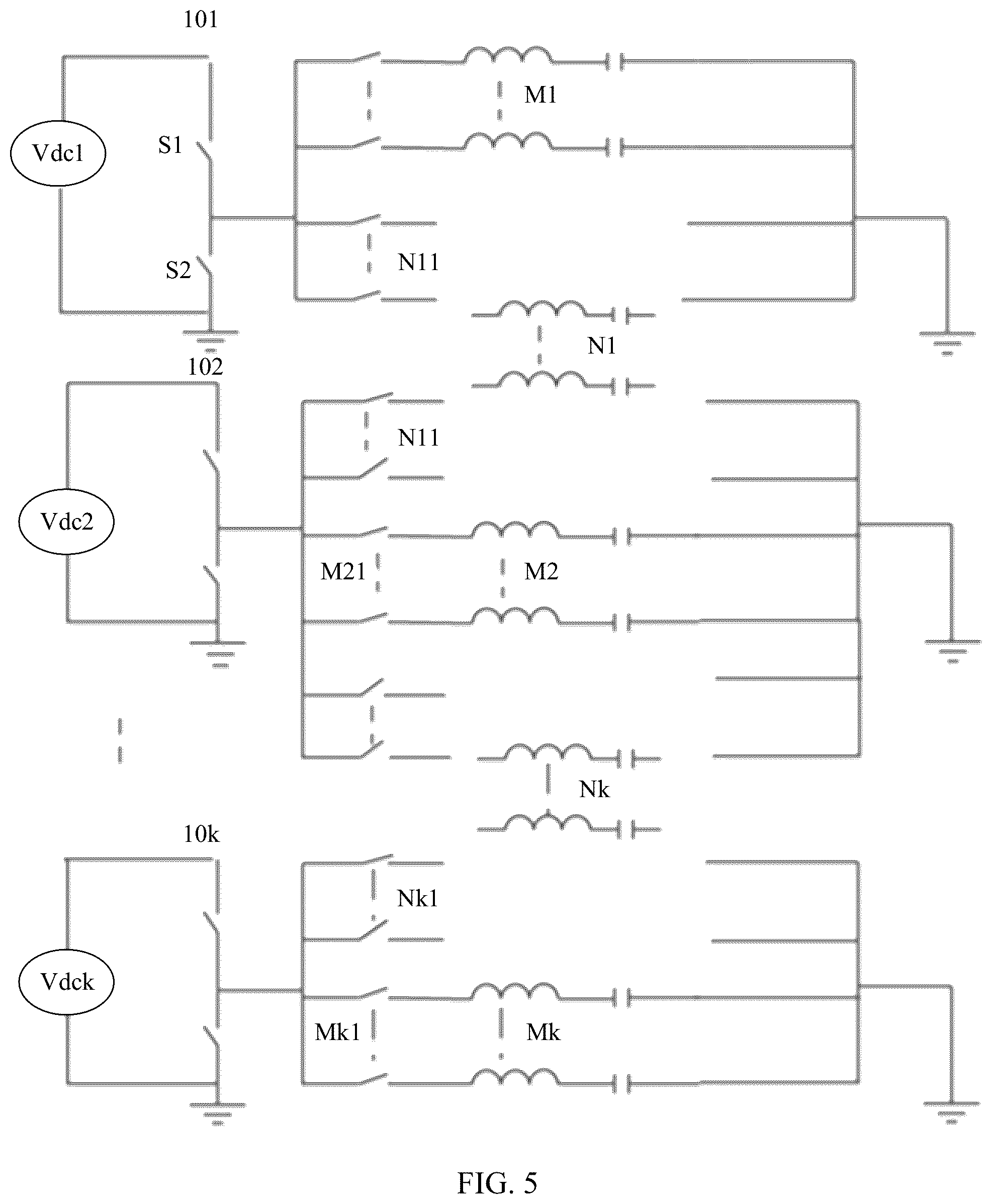 Patent US12368328 Figure 4 – Transmit end supporting multi-device wireless charging, charging base, and system