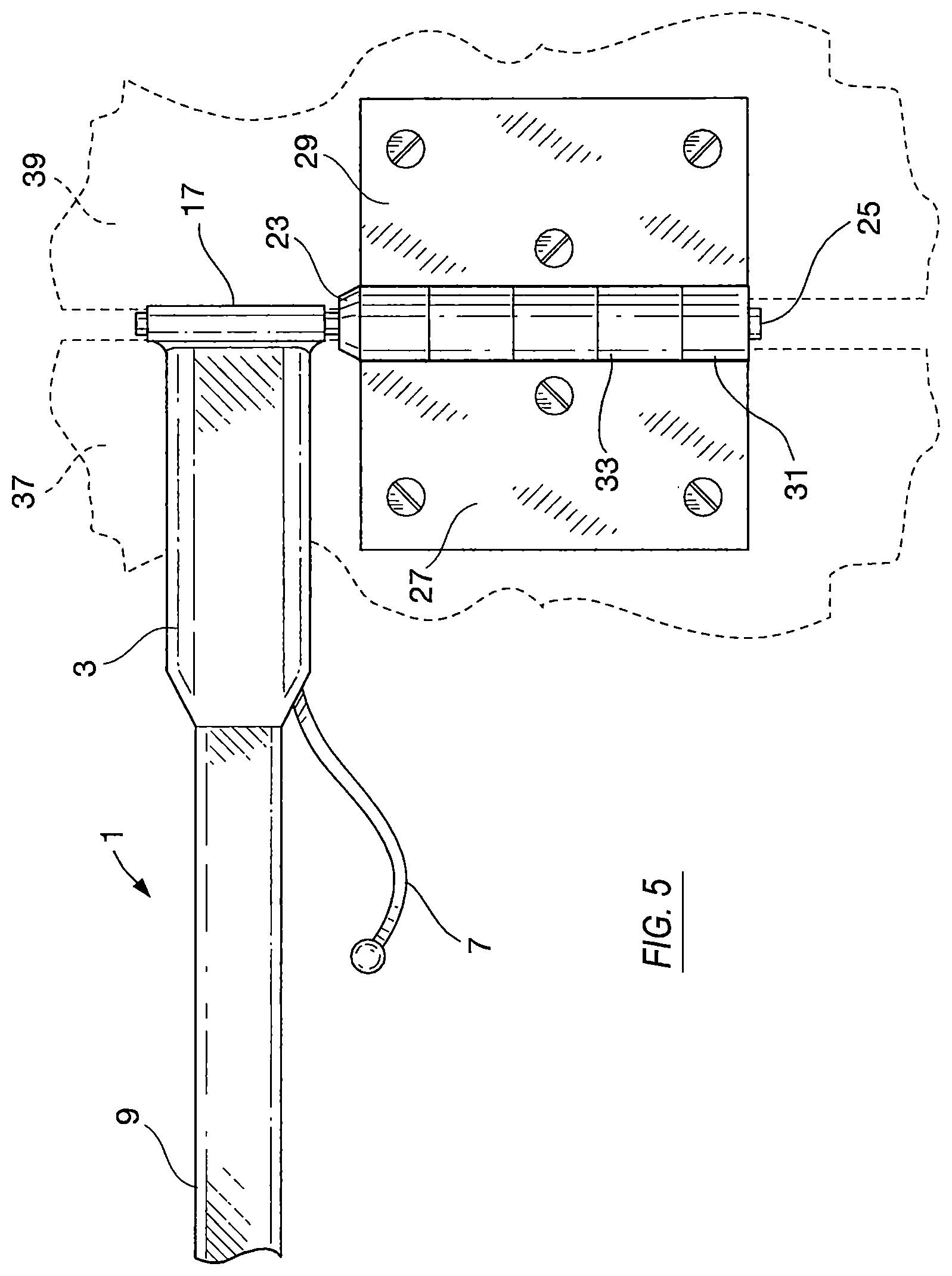 Patent US12376693 Figure 3 – Door hinge attachable telescopic hanger