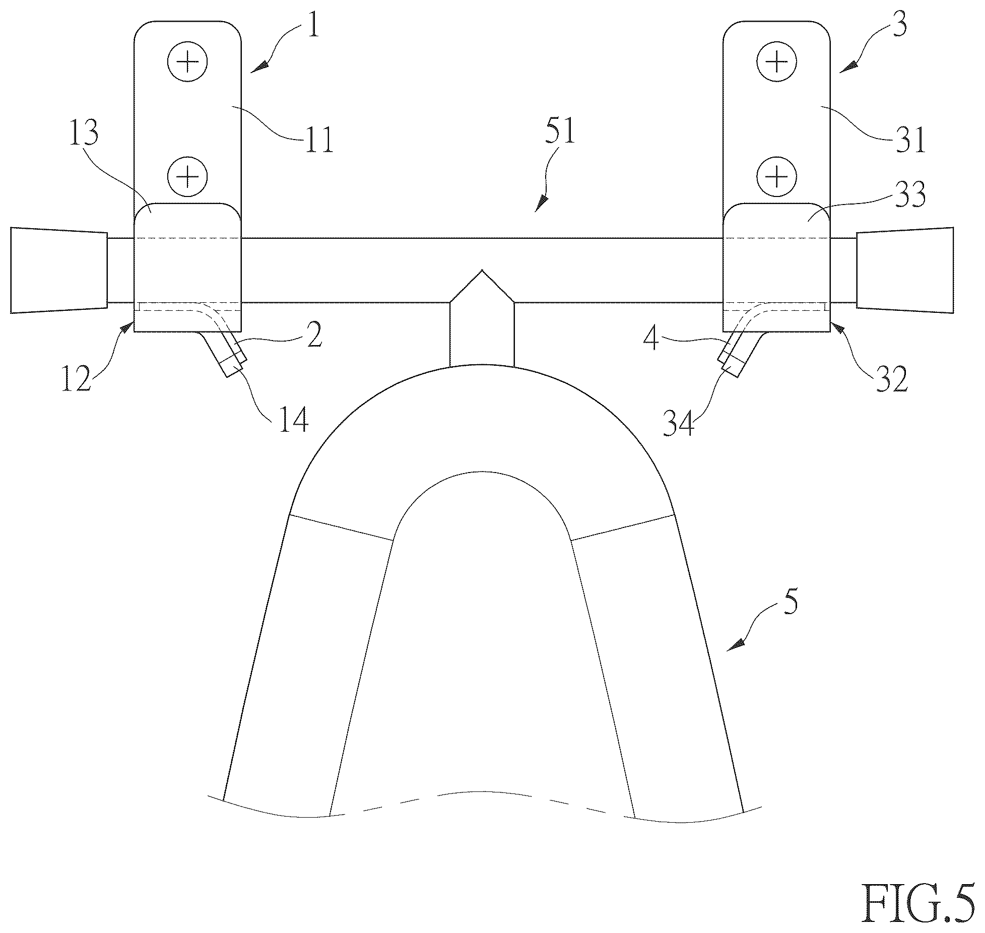 Patent US12378719 Figure 5 – Hanging set for ironing boards