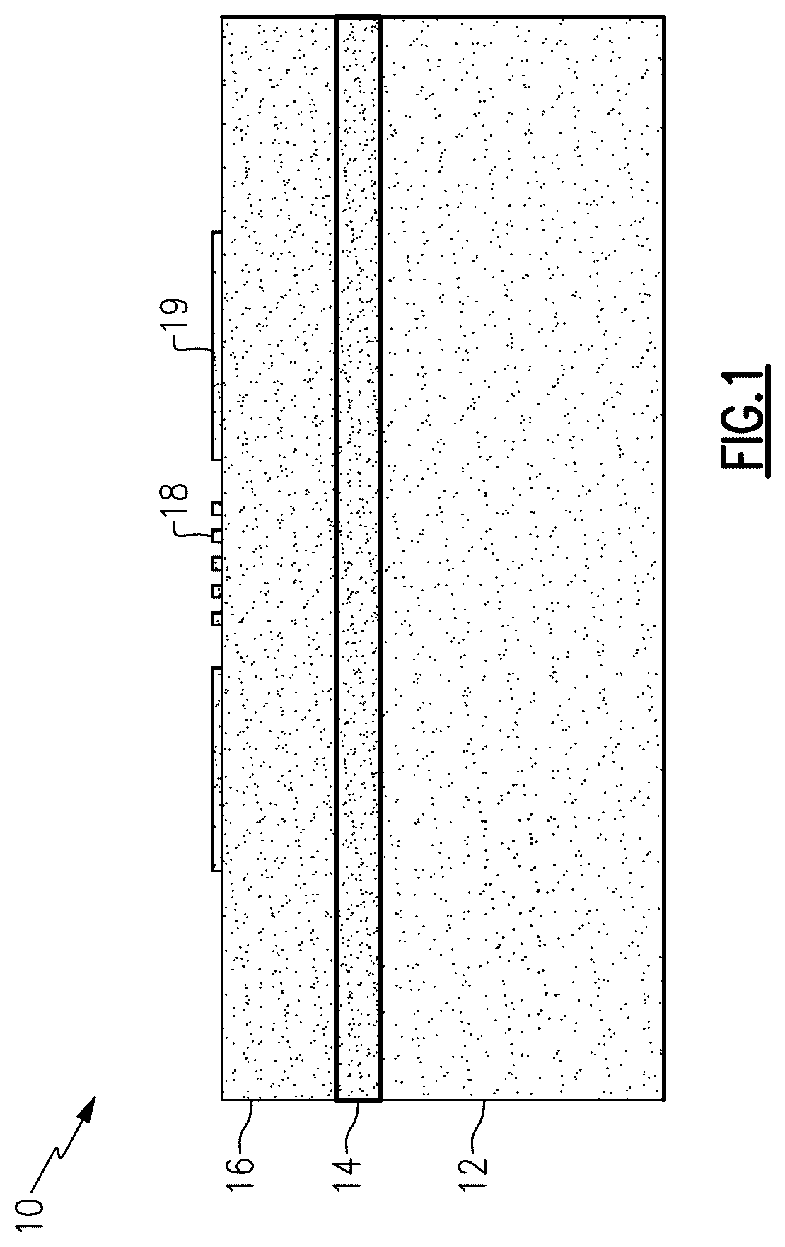 Patent US12401340 Figure 1 – Acoustic wave device with multi-layer piezoelectric substrate with heat dissipation