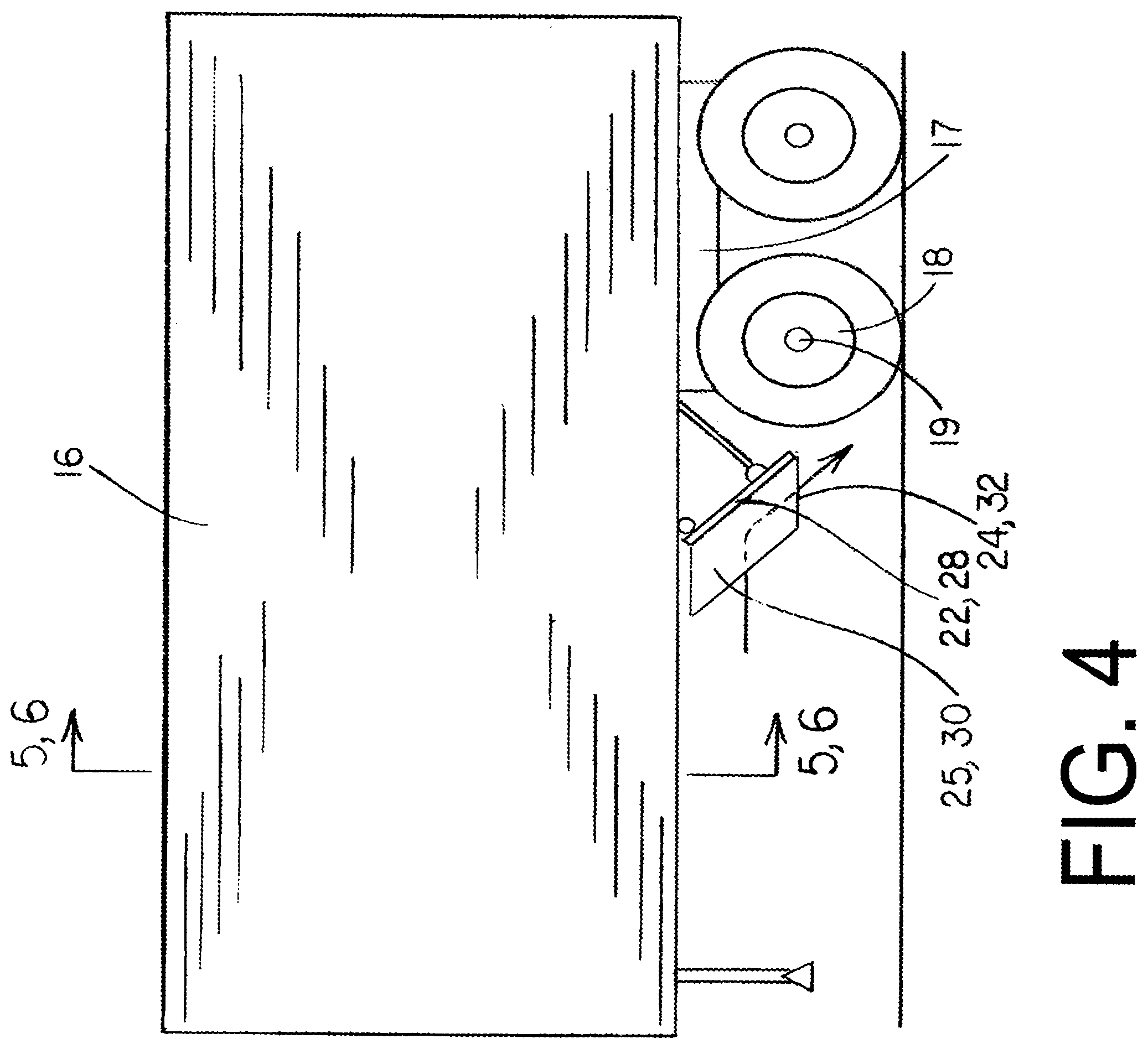 Patent US12448058 Figure 4 – Laterally inset trailer skirt and inner wheel skirt panel, each reducing vehicle drag