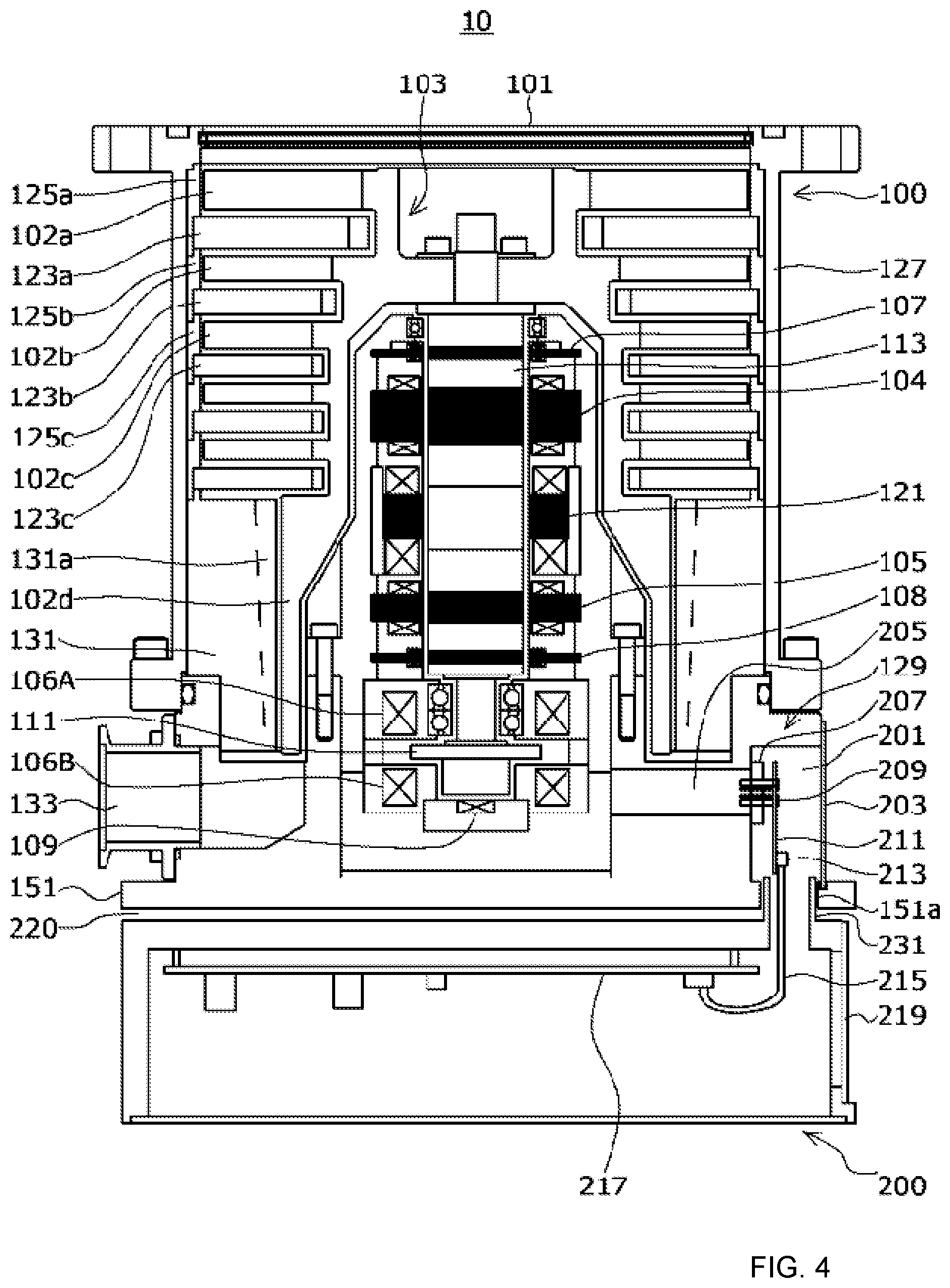 Patent US12448976 Figure 4 – Vacuum pump and control apparatus of vacuum pump with water leakage prevention between the pump main body and control apparatus