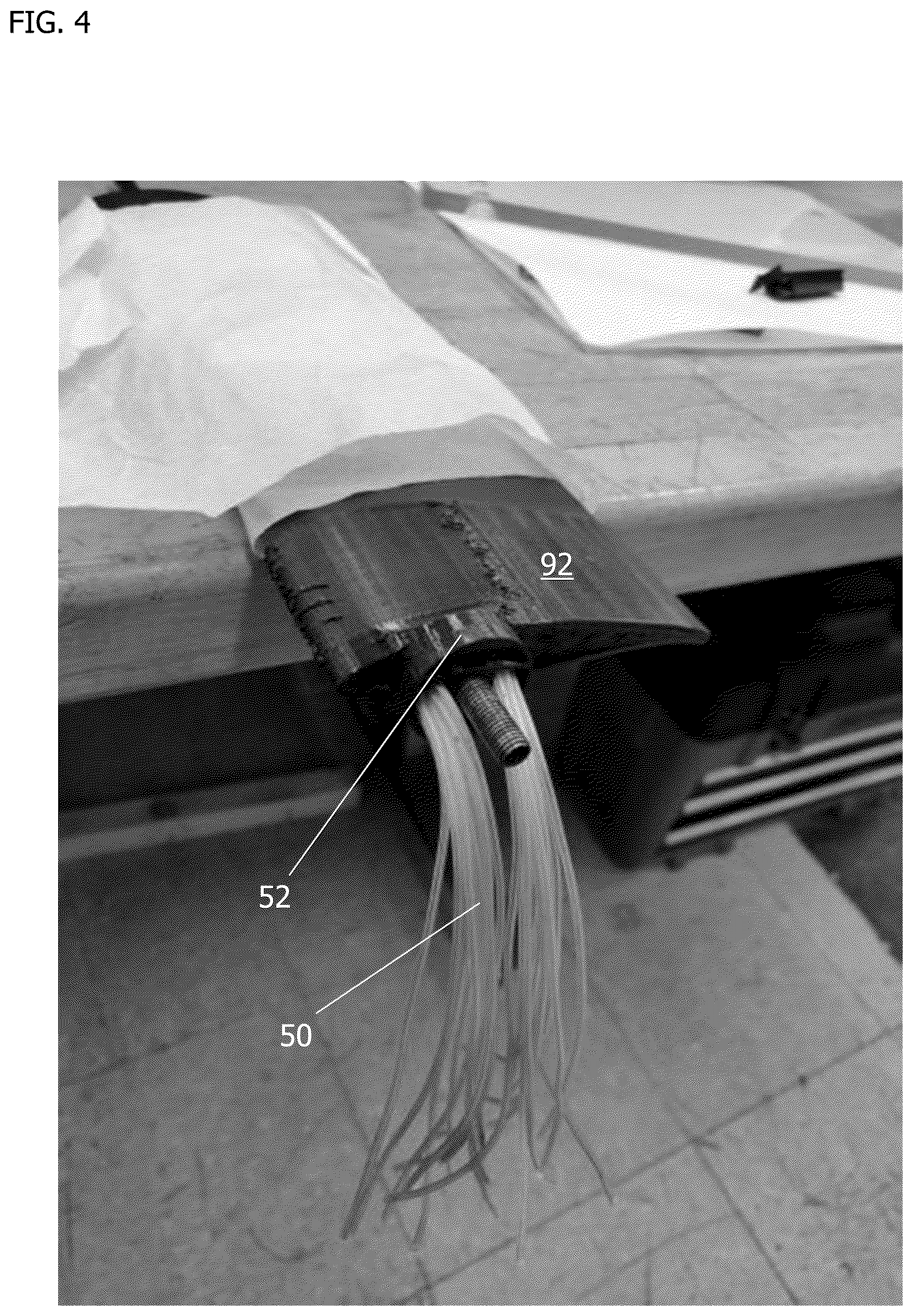 Patent US12504347 Figure 4 – Dual airfoil testing system