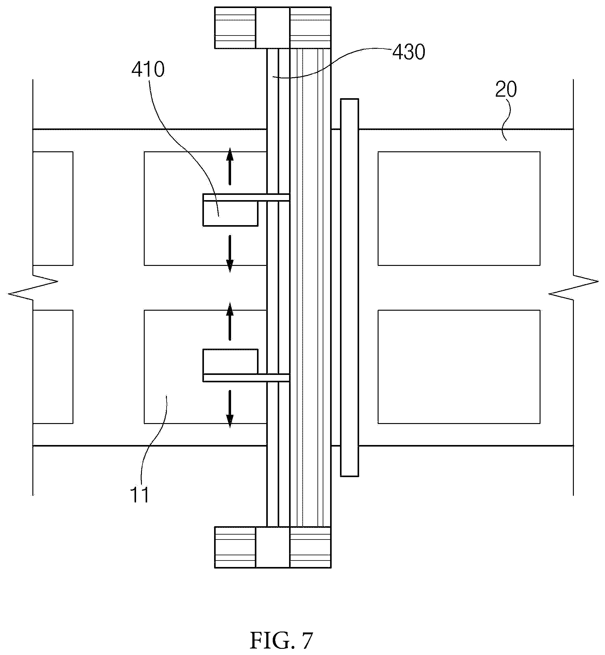 Patent US12508752 Figure 7 – Apparatus for molding pouch