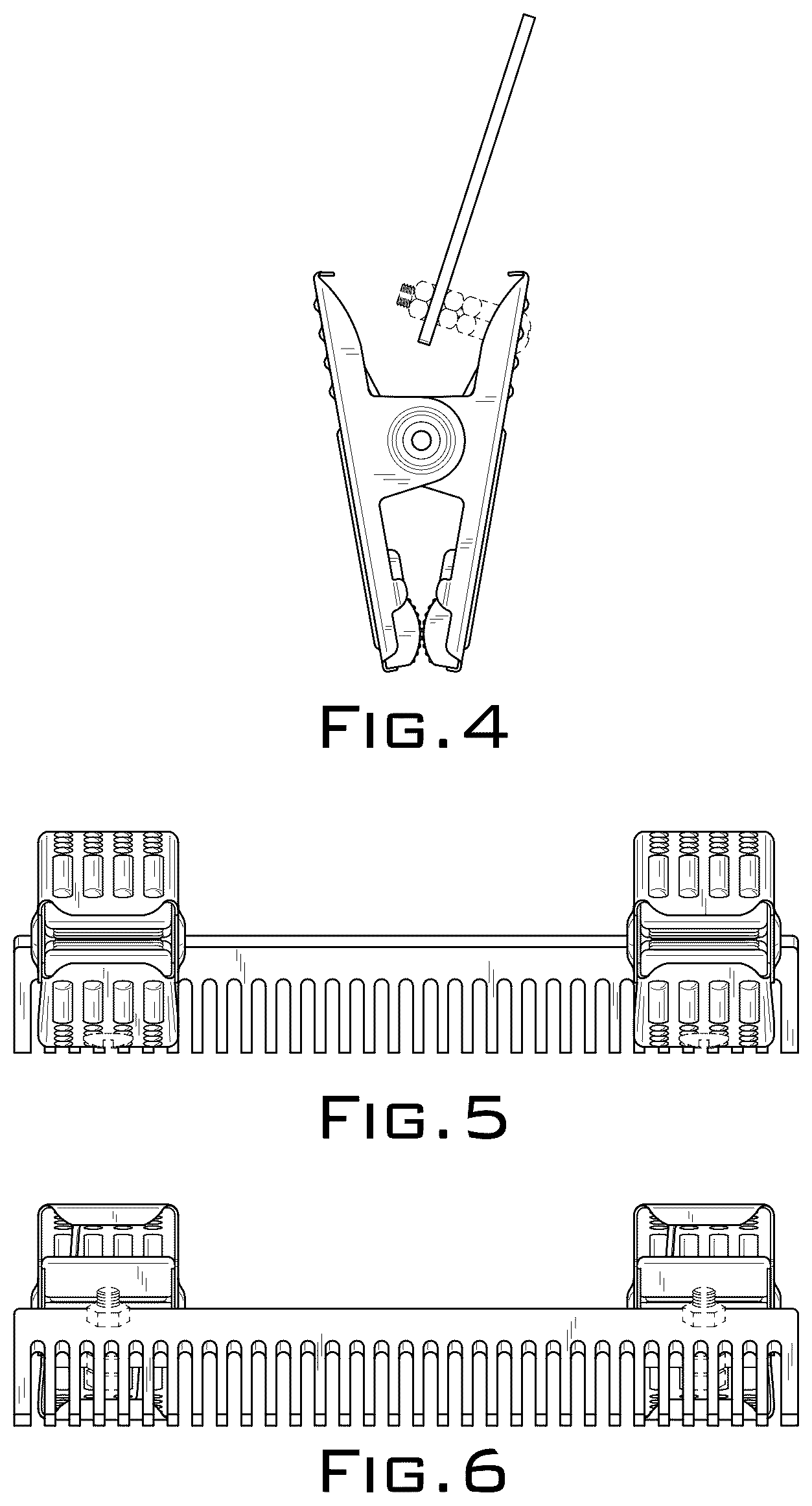 Patent USD1077351 Figure 3 – Hair extension holder