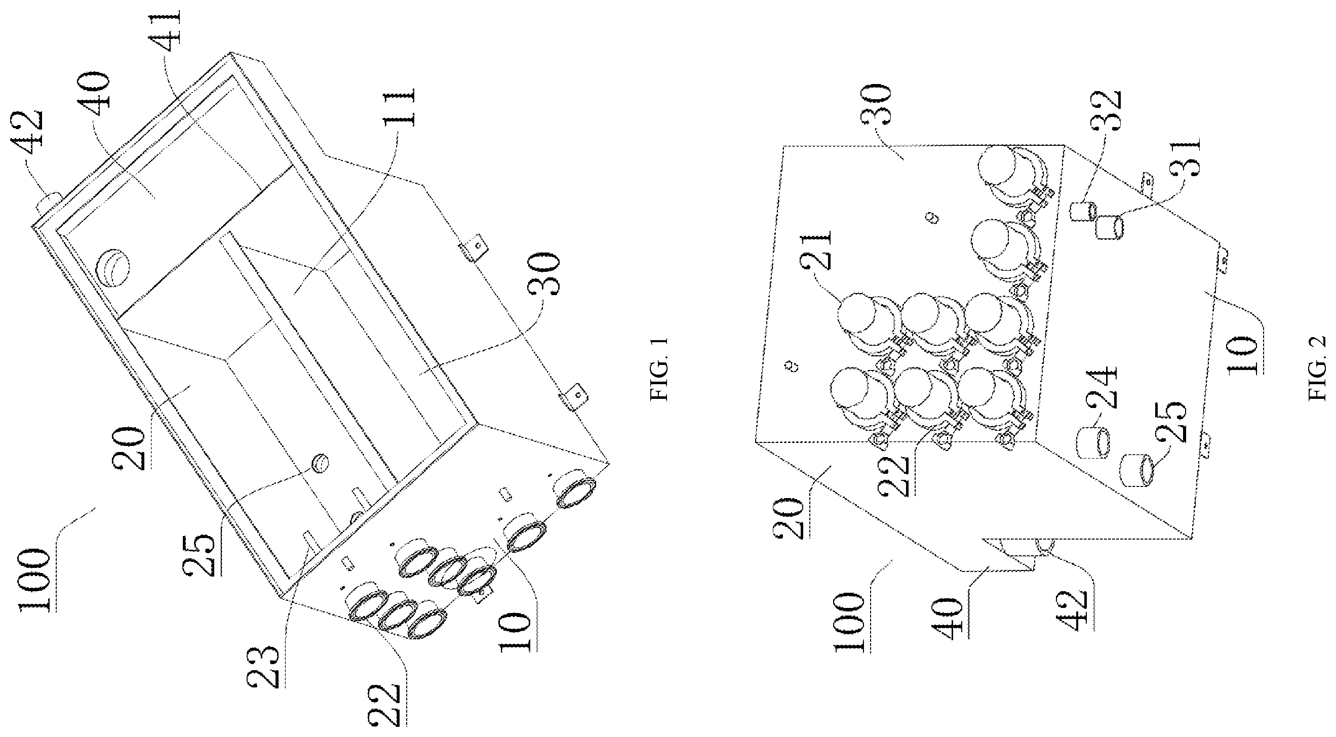Patent US12569890 Figure 1 – Liquid storage tanks and cleaners including the same