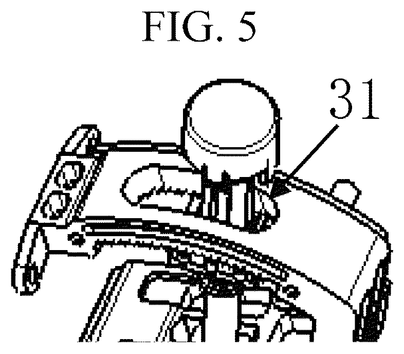 Patent US12576797 Figure 5 – Rotating device for display of vehicle