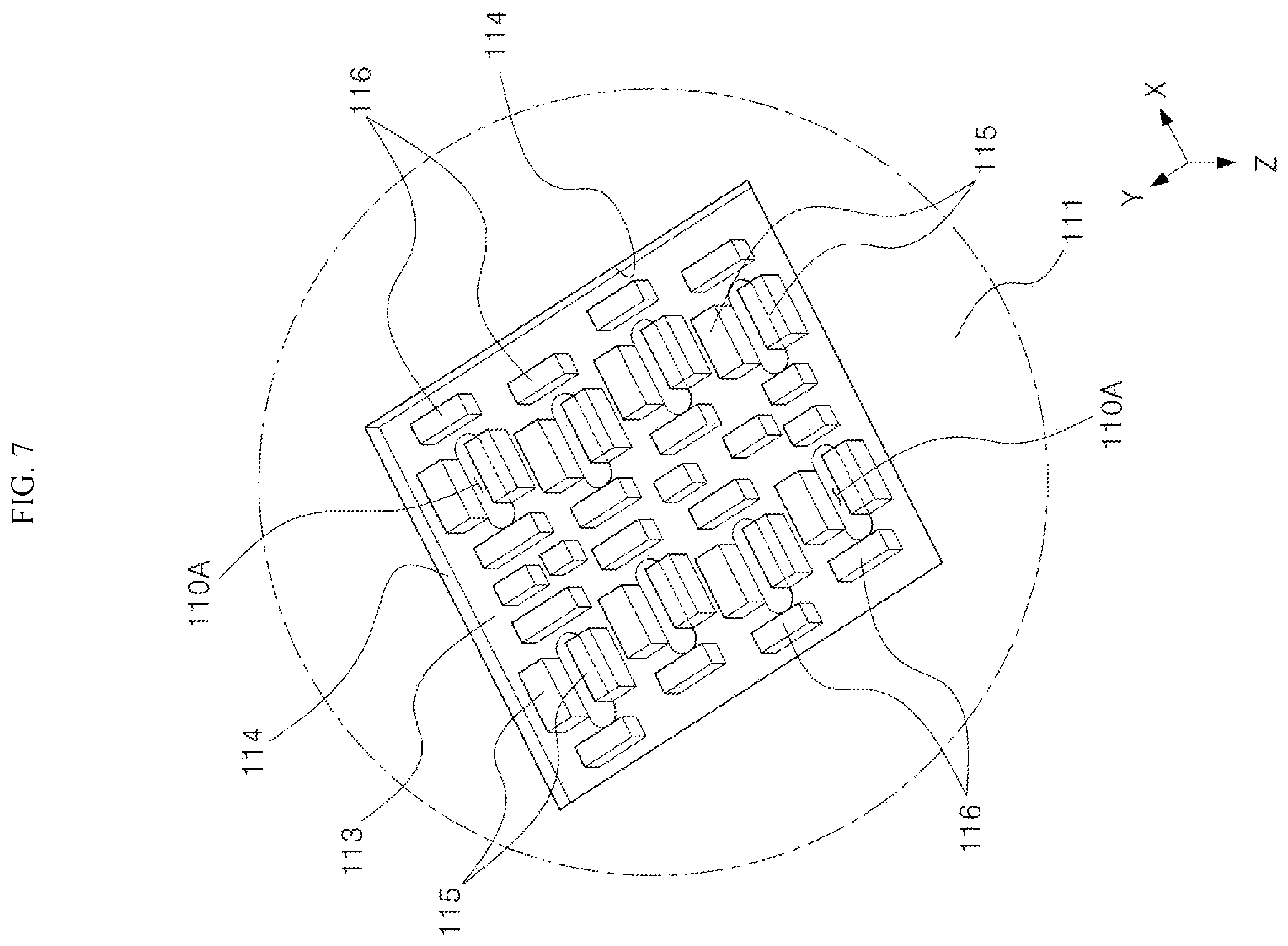 Patent US12586887 Figure 7 – Broadband transition structure with mixed contact and non-contact protrusions