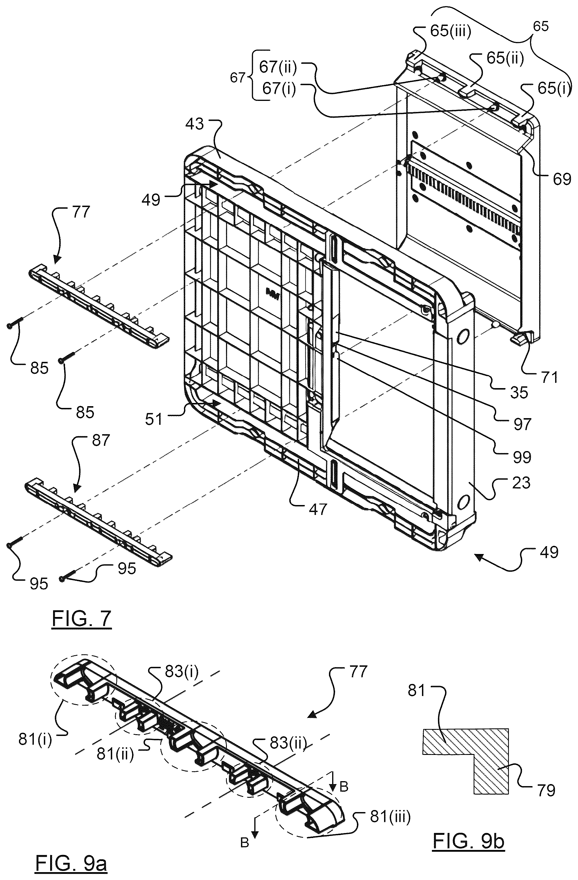 Patent US12588660 Figure 6 – Door assembly for an animal enclosure