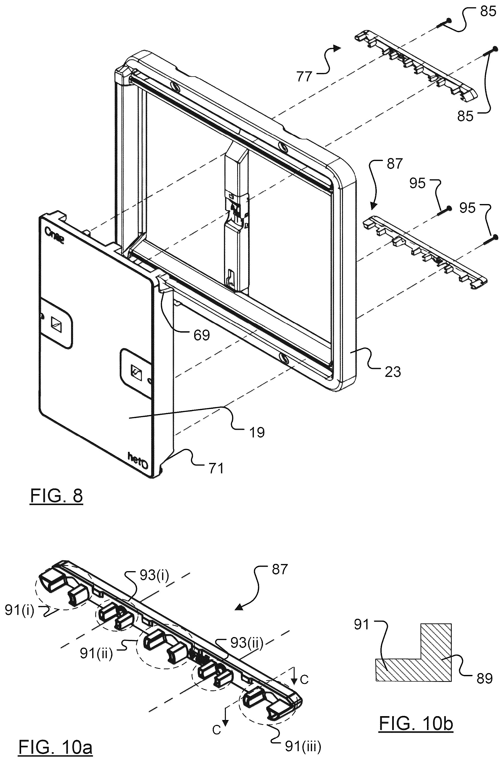 Patent US12588660 Figure 7 – Door assembly for an animal enclosure