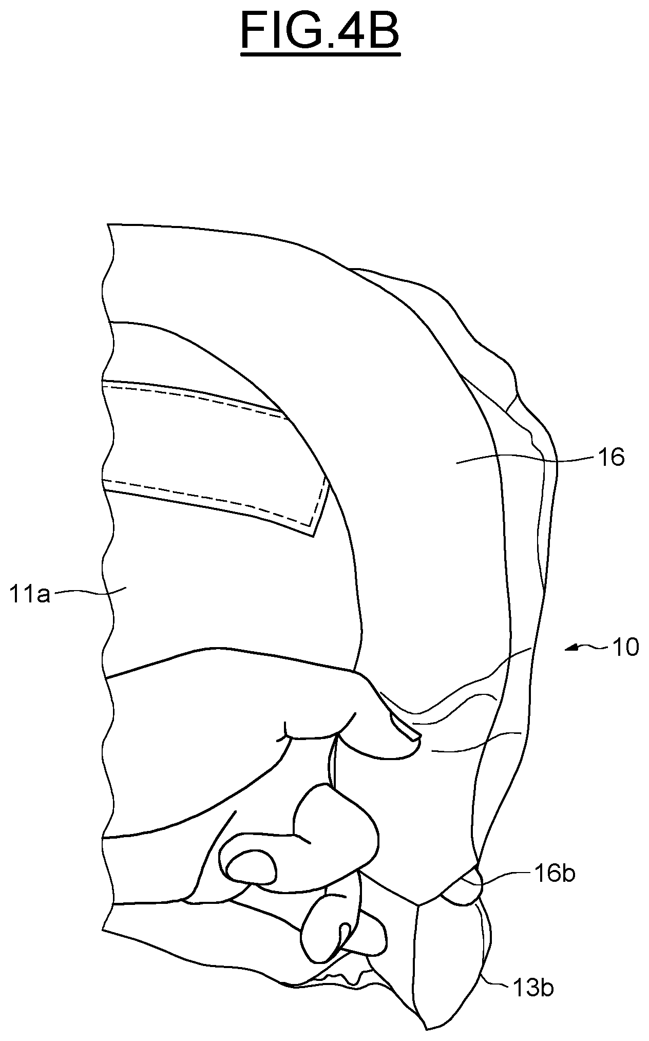 Patent US12588717 Figure 4 – Clothing for clean room having an integrated pouch, and associated packaging method