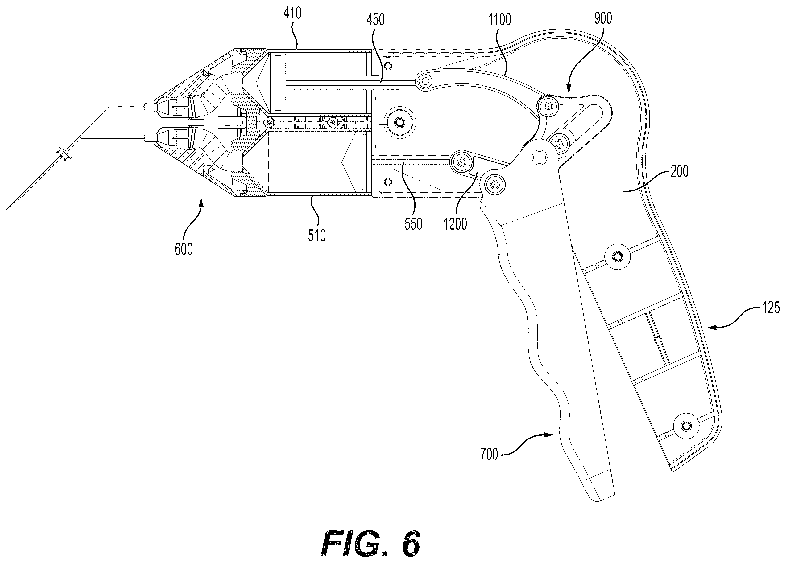 Patent US12599724 Figure 6 – Enhanced dual barrel syringe enclosure with rotational detachment system for simultaneous irrigation and aspiration in endodontic procedures