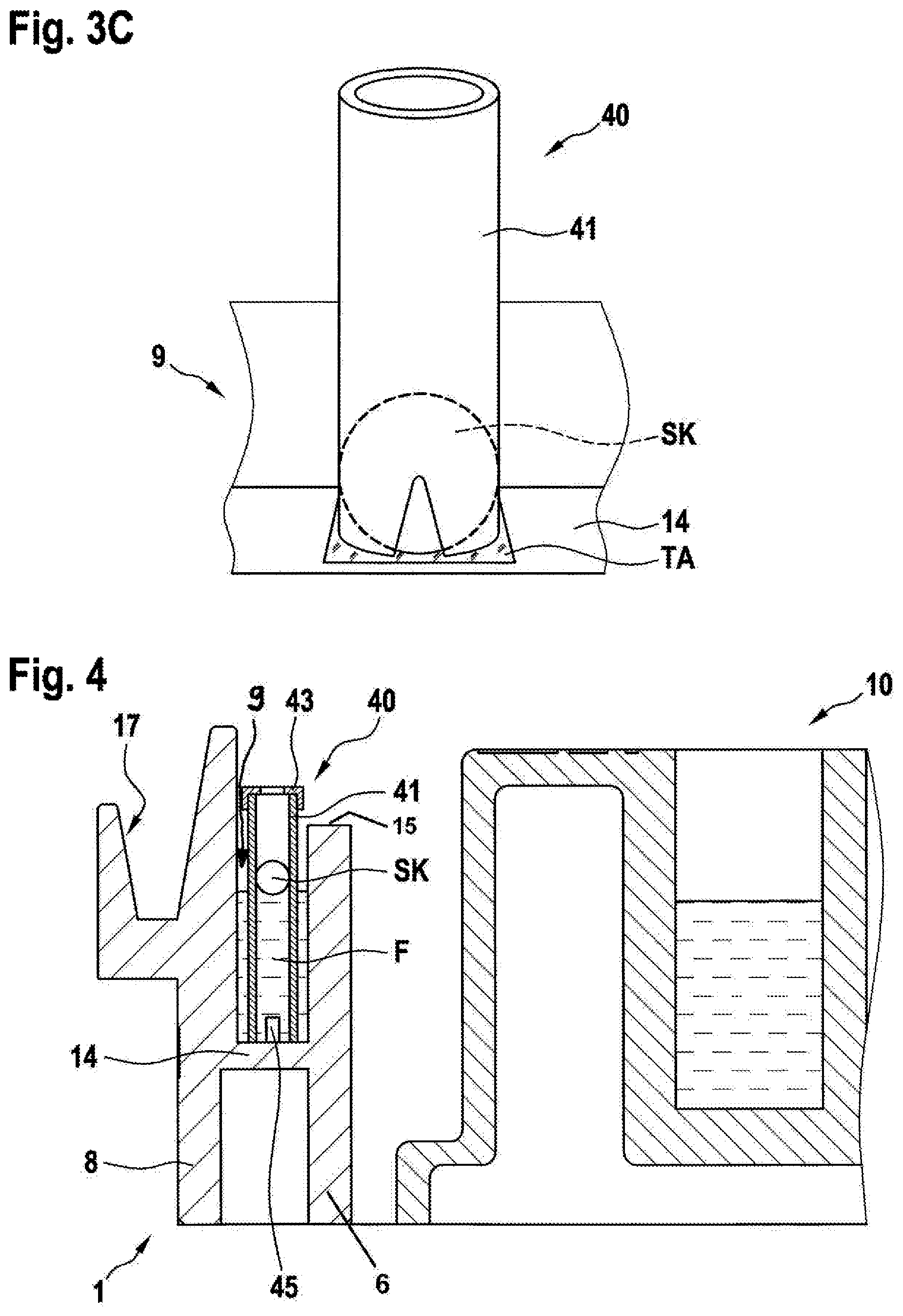 Patent US12599907 Figure 4 – Incubation cassette and microplate for reducing fluid evaporation out of wells of a microplate