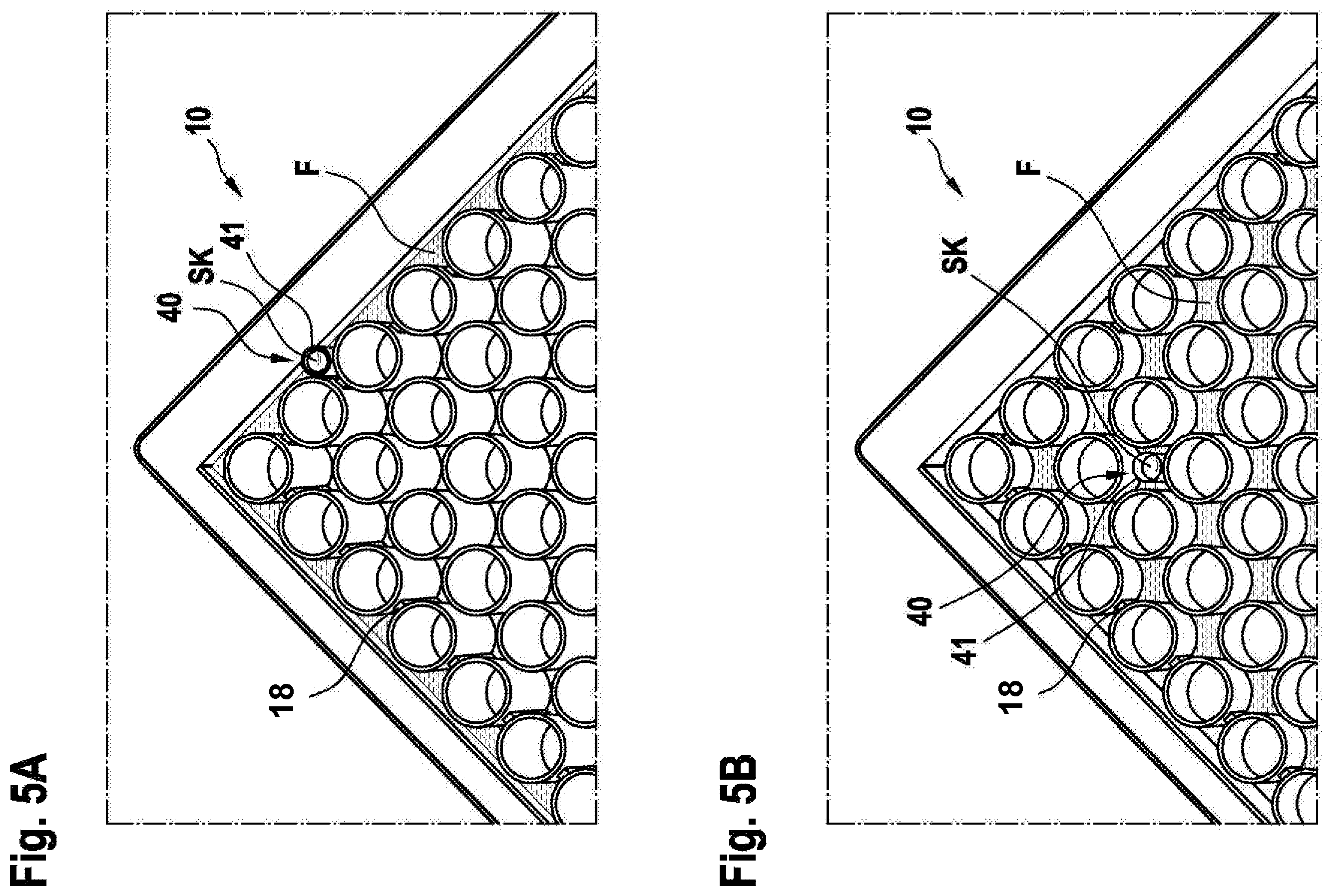 Patent US12599907 Figure 5 – Incubation cassette and microplate for reducing fluid evaporation out of wells of a microplate