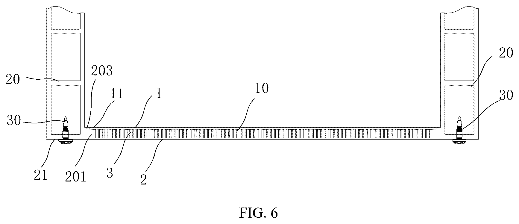 Patent US12614797 Figure 4 – End plate, case, battery, electric device, and assembling method for case