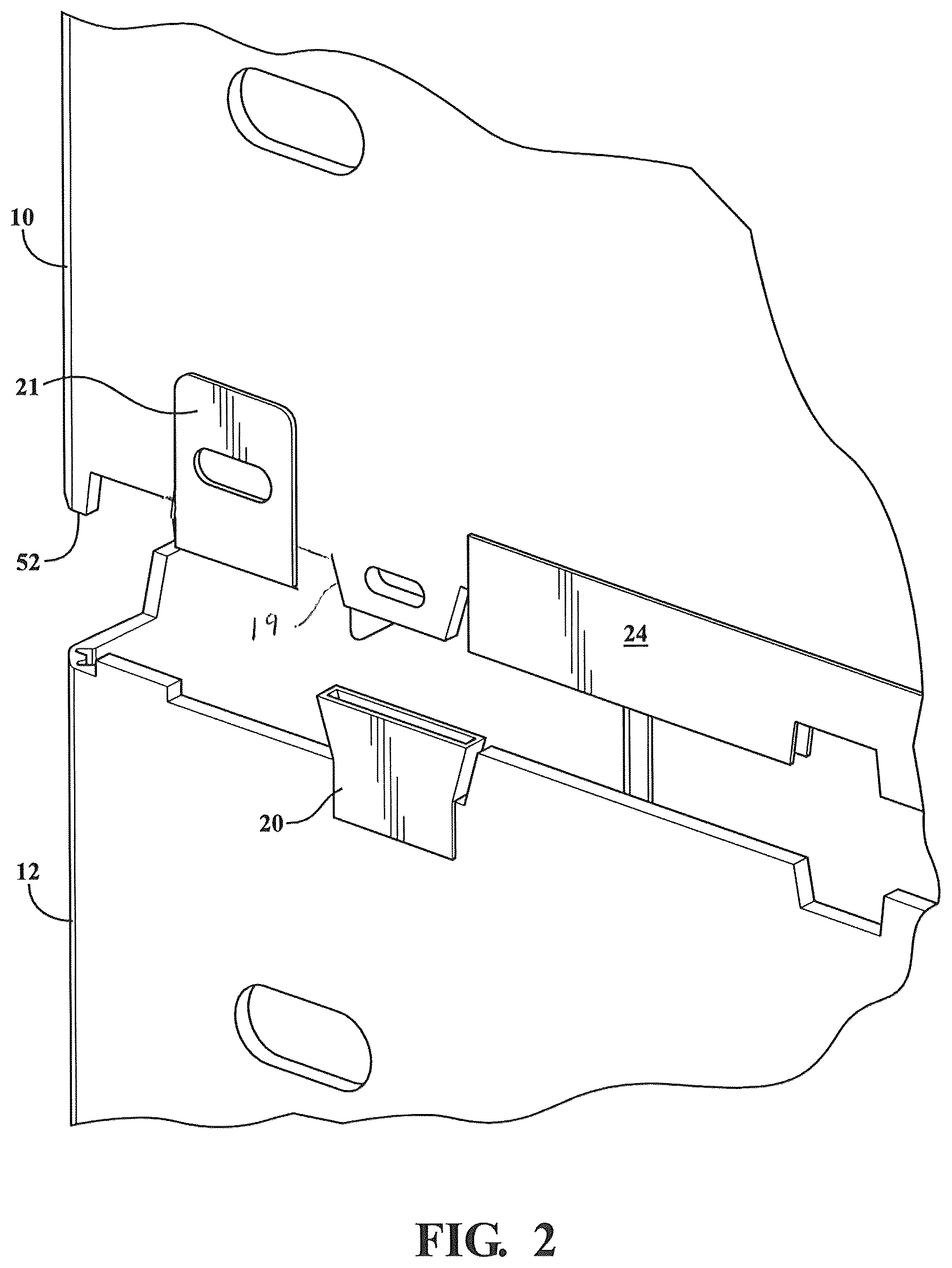 Patent US12617581 Figure 2 – System using clips for joining container sleeves