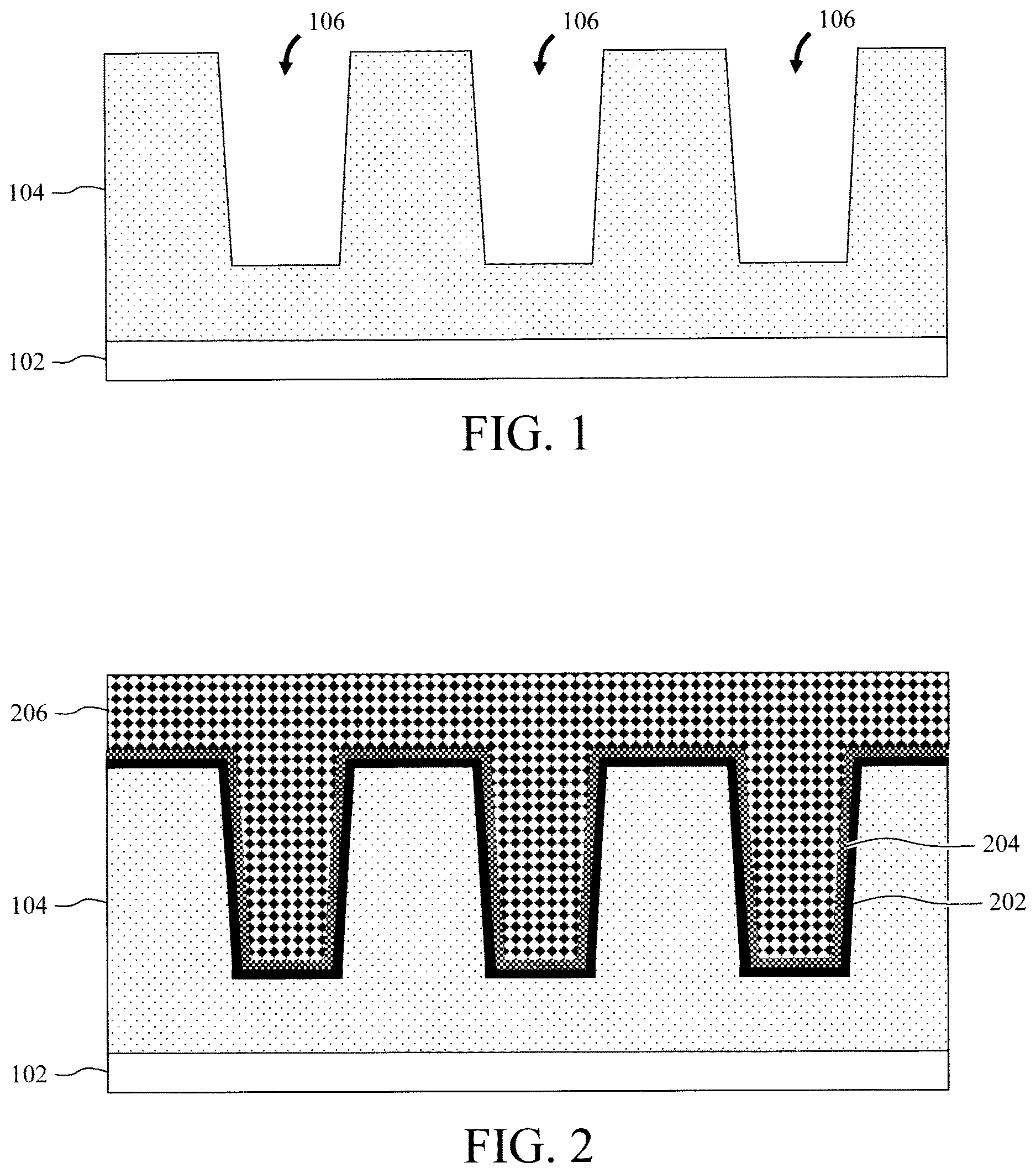 Patent US12622248 Figure 1 – Interconnects with sidewall barrier layer divot fill